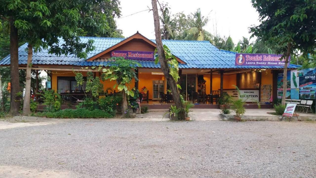 सहारा Lanta Sunny House