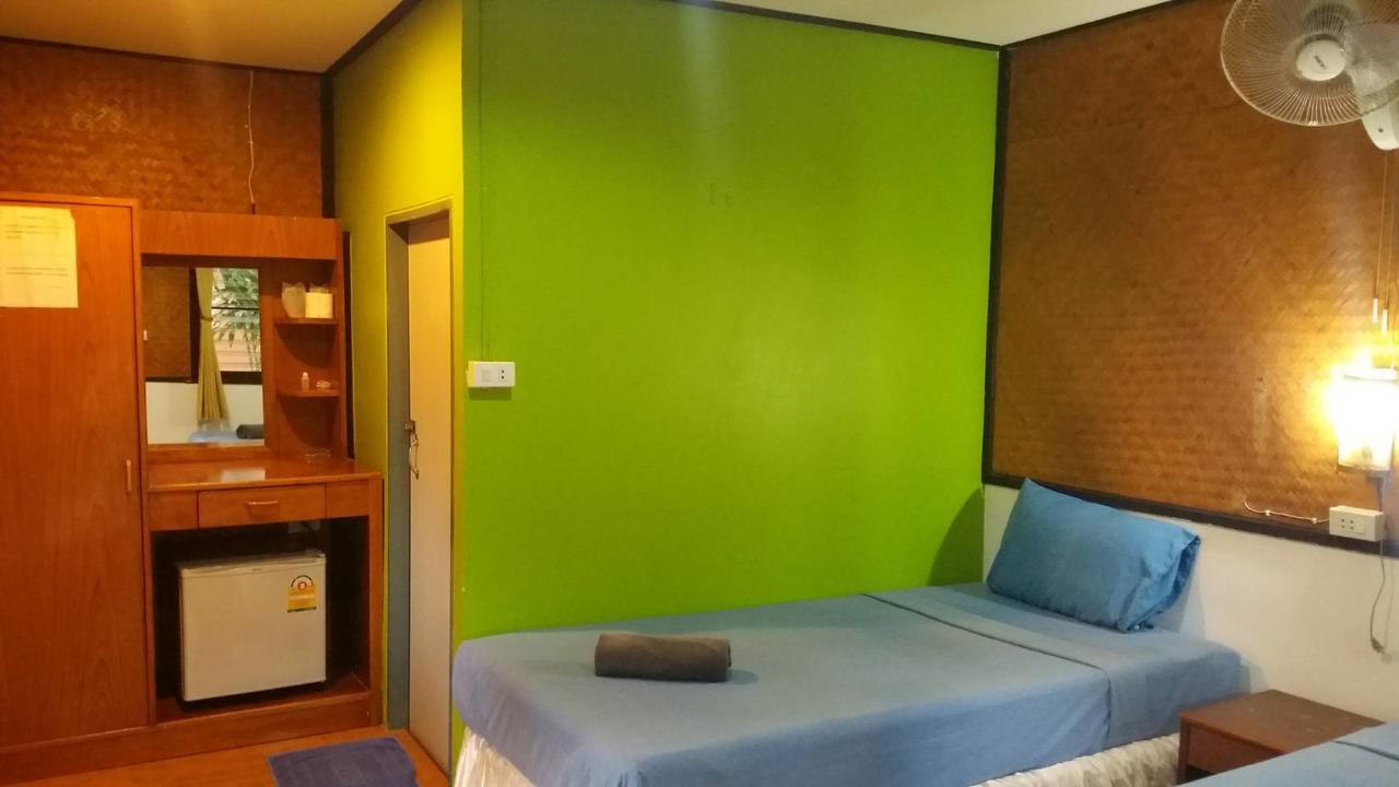 Курортный комплекс Lanta Sunny House 3*